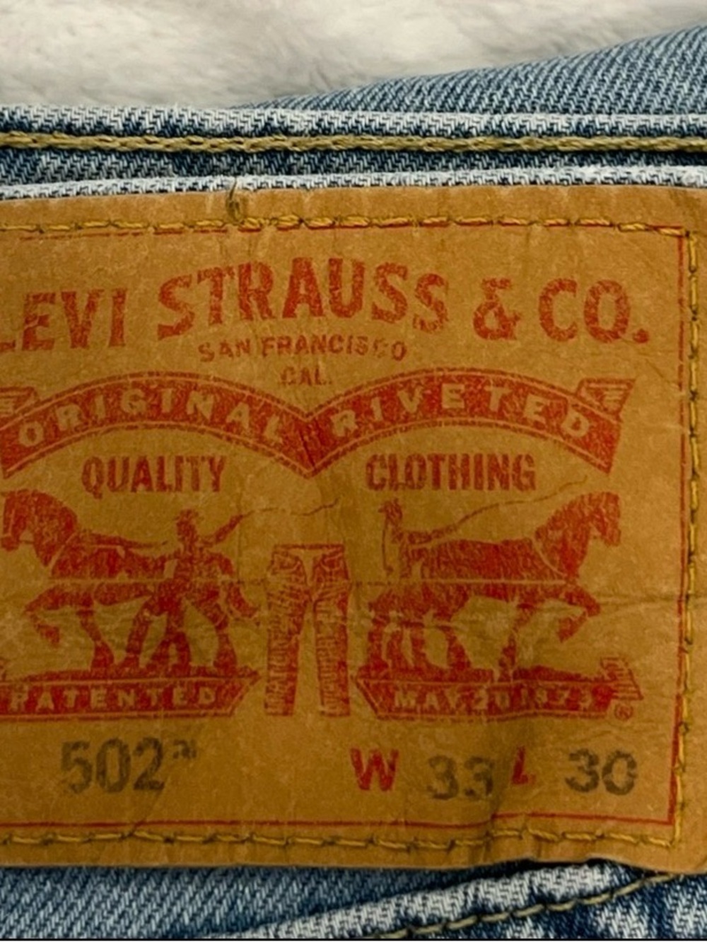 Levi Strauss 502 Regular Tapered Fit Jeans in Light Blue Denim Size W33 L30